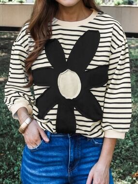 The Garment Stripped Crew Neck Flower Print Sweater Sz M